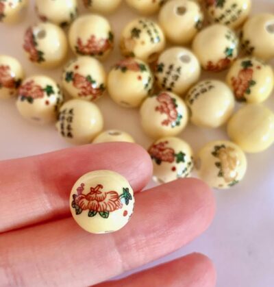 12mm Cream Peony Friendship Round Ceramic Bead - Image 2