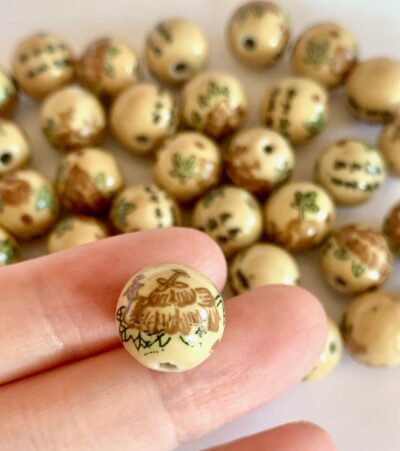 12mm Sand Peony Friendship Round Ceramic Bead - Image 2