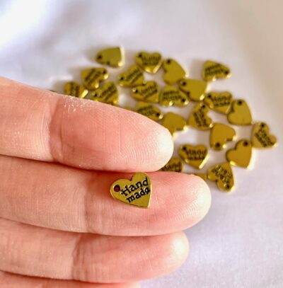 CLOSEUP_Antique Gold Handmade Heart Metal Charm